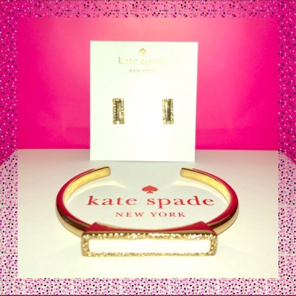 Take 40% Off Kate Spade ♠️ Gold Bar Bracelet NWTs - Picture 2 of 6